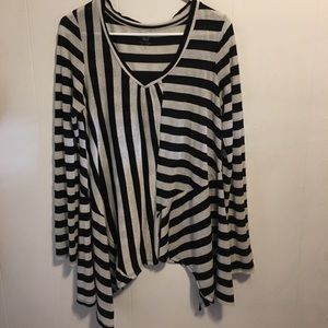 Jessica Simpson tunic
